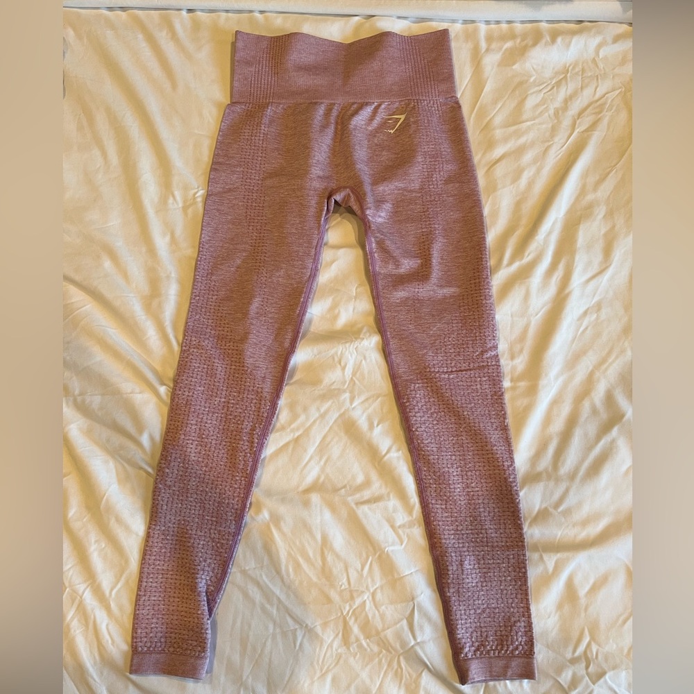 Pink Gymshark leggings (xs)